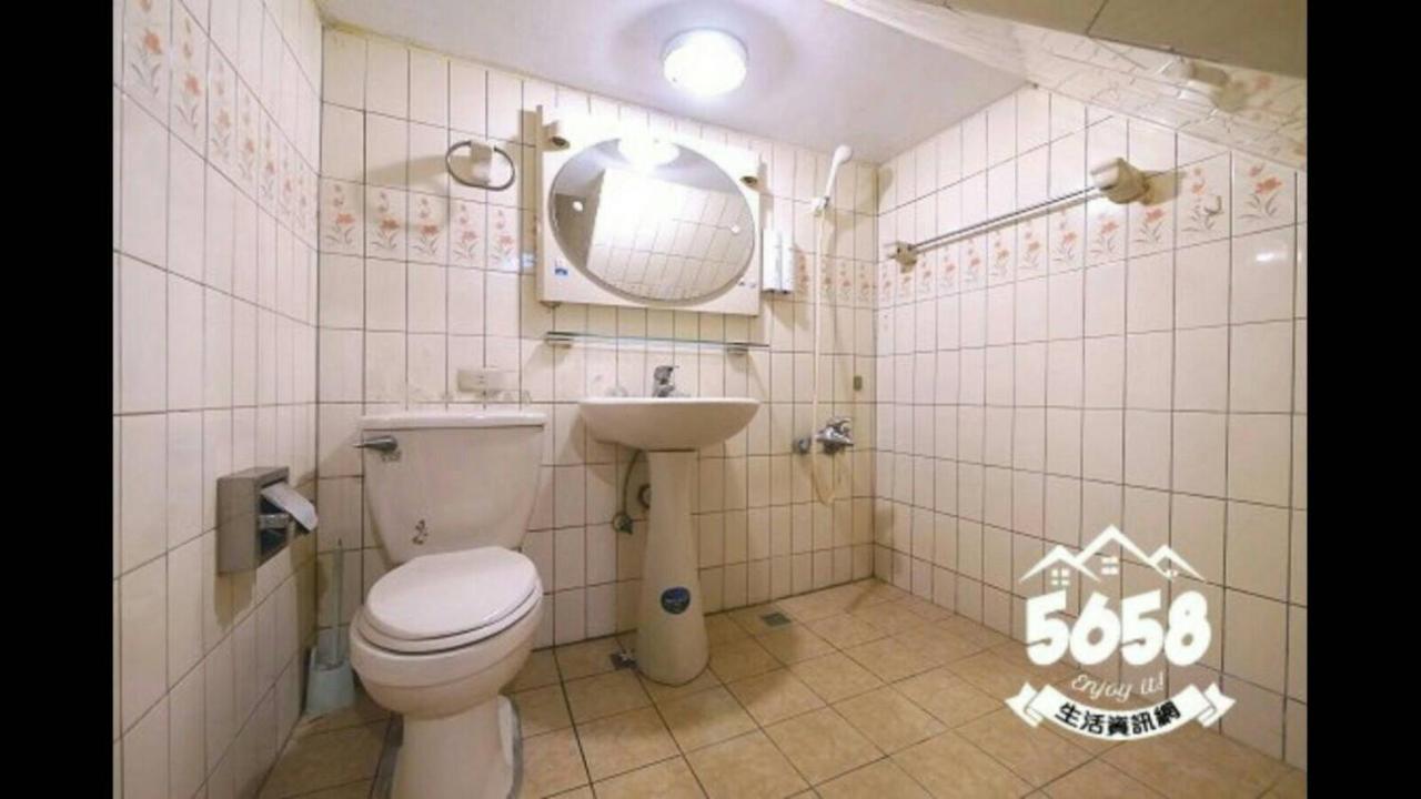 Fengjia Pig'S House Apartment ไถจง ภายนอก รูปภาพ