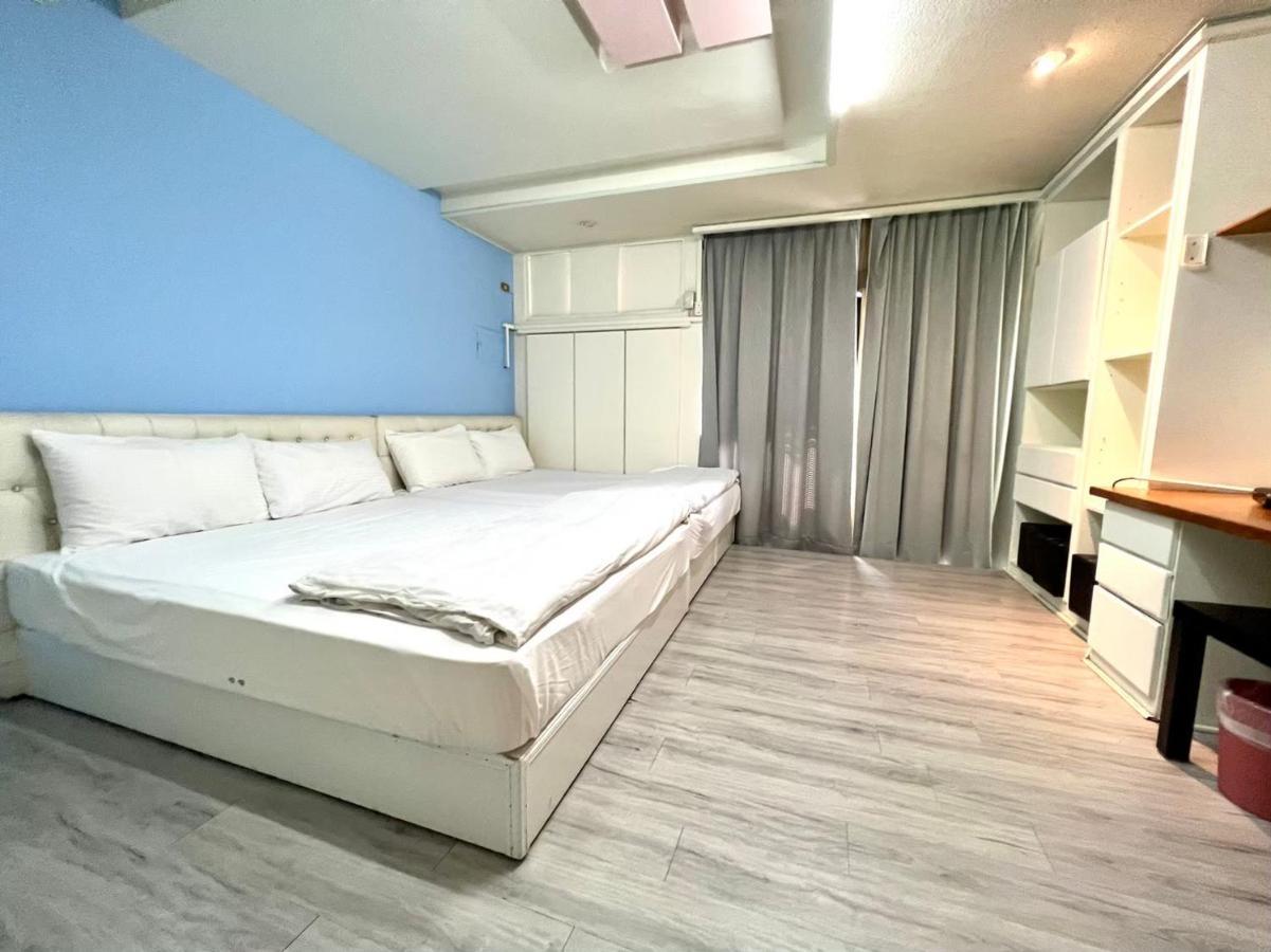 Fengjia Pig'S House Apartment ไถจง ภายนอก รูปภาพ