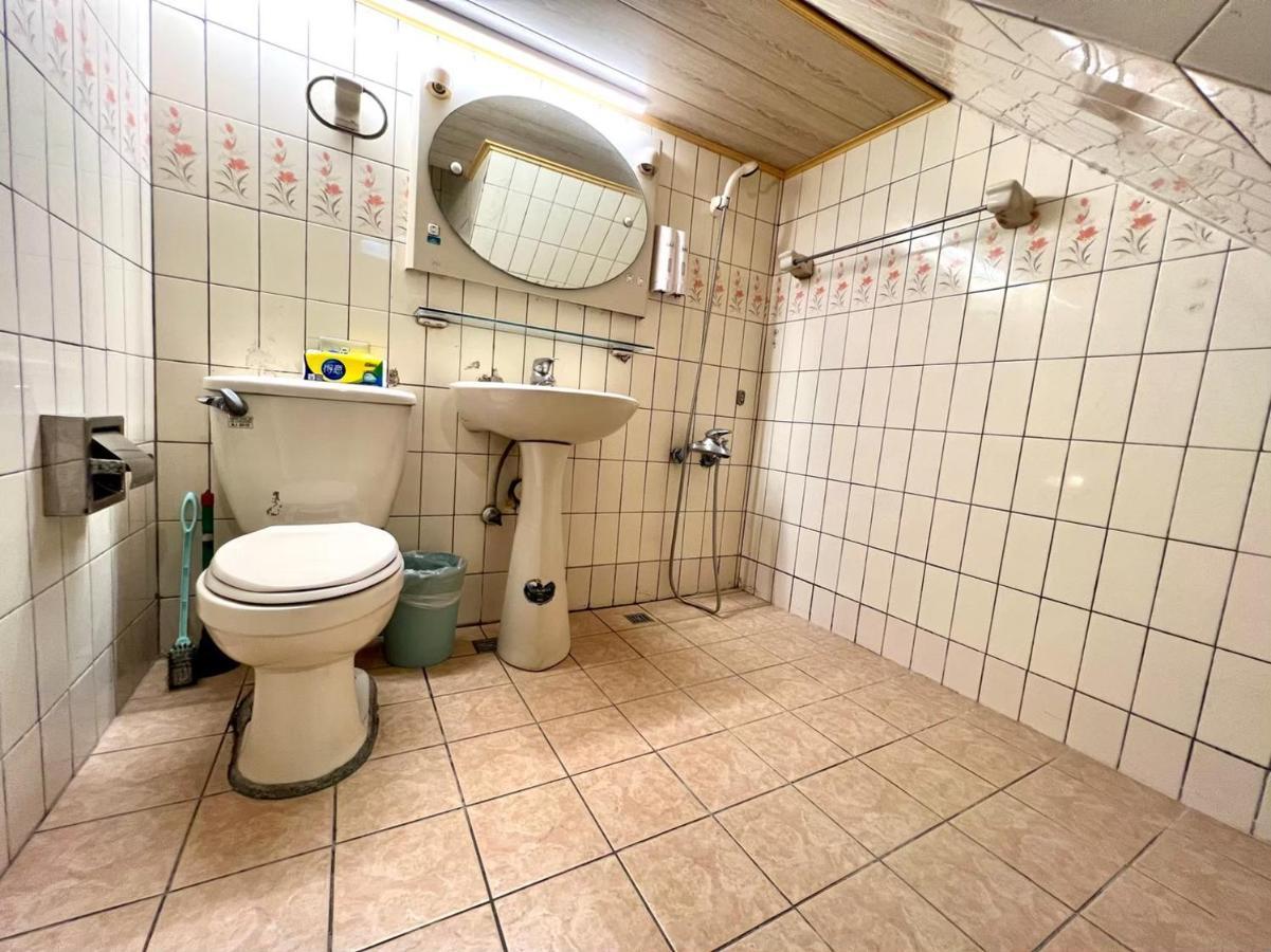 Fengjia Pig'S House Apartment ไถจง ภายนอก รูปภาพ